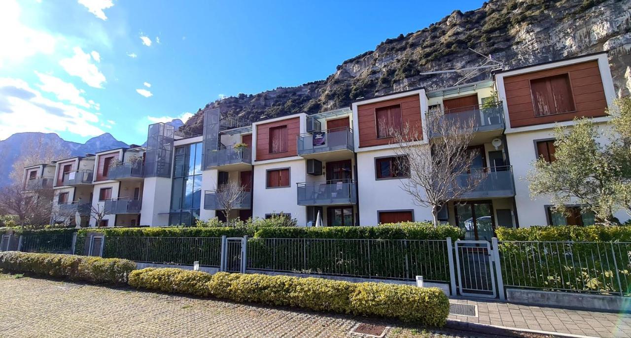Garda Lake Aloha Apartment Torbole Sul Garda Bagian luar foto